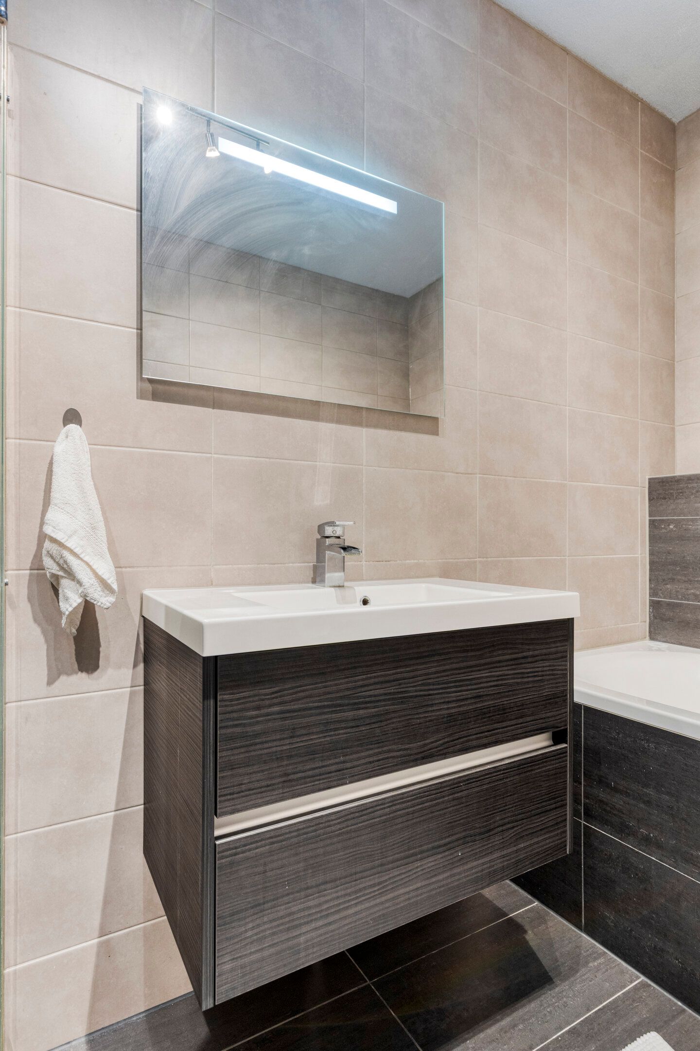 Foto 24 van Osdorper Ban 573