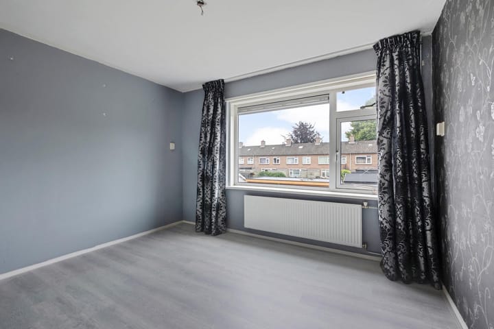 Foto 13 van Esdoornstraat 12