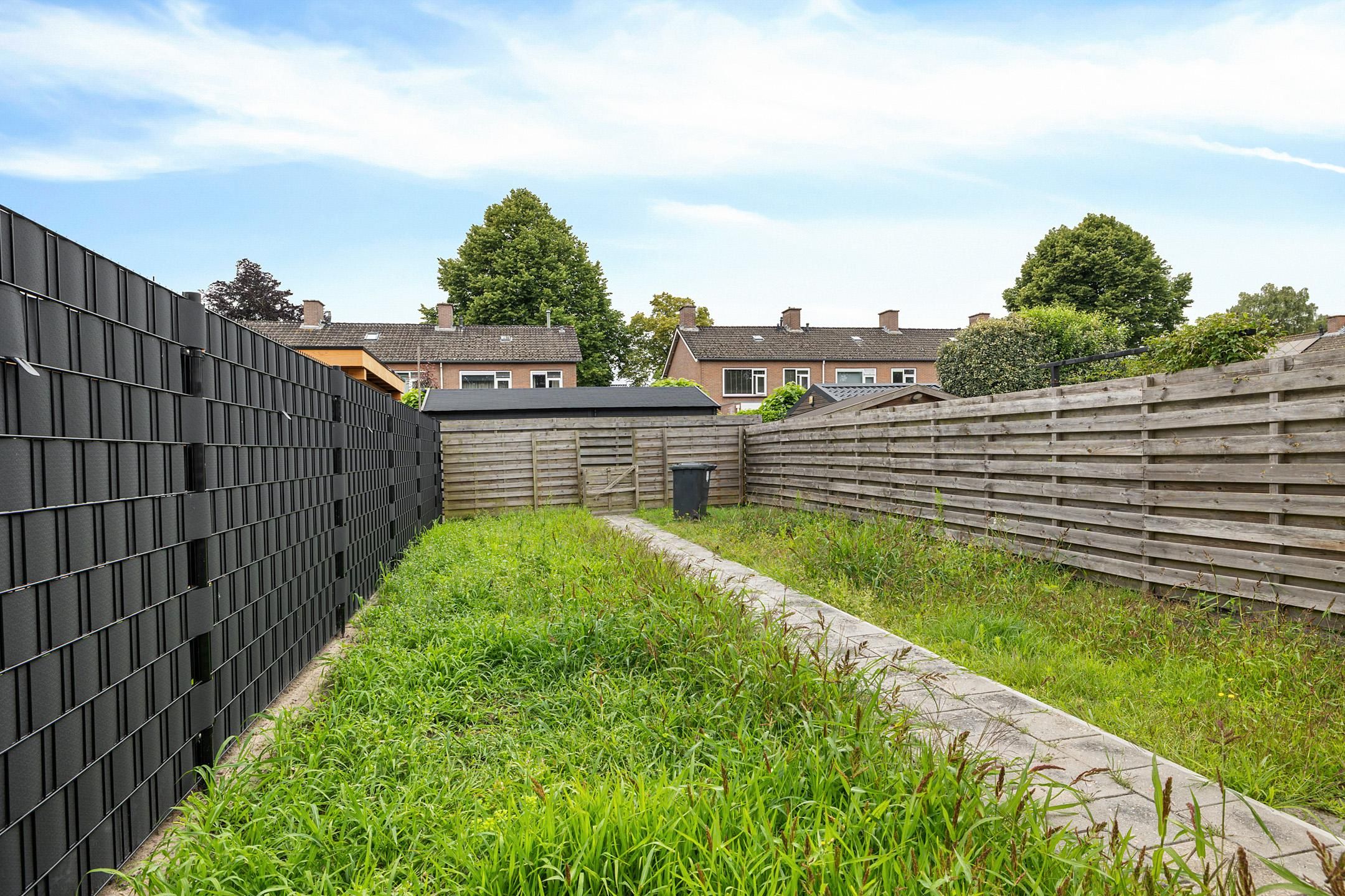 Foto 18 van Esdoornstraat 12