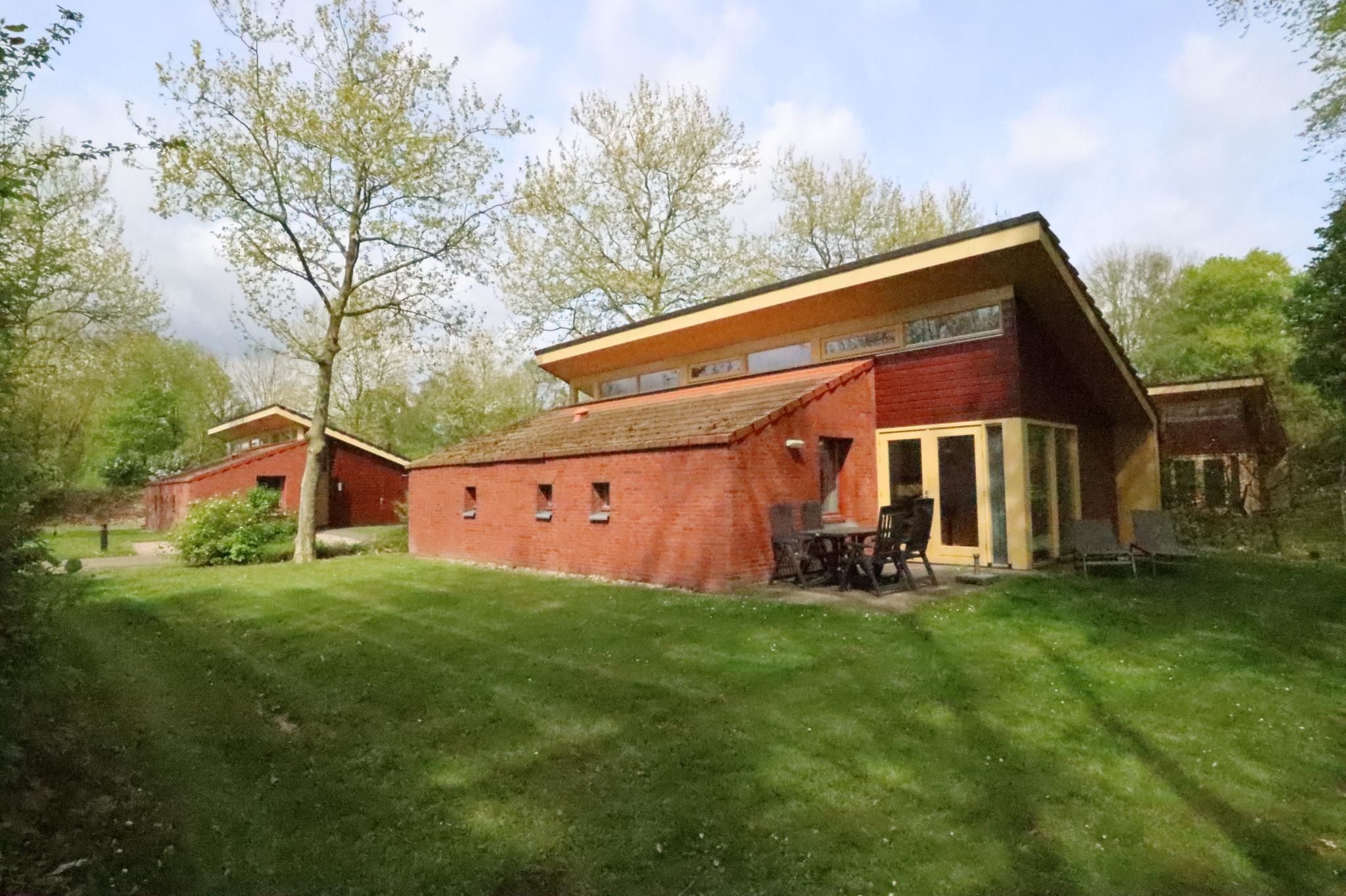 Foto 6 van Zwembadweg 2-W108