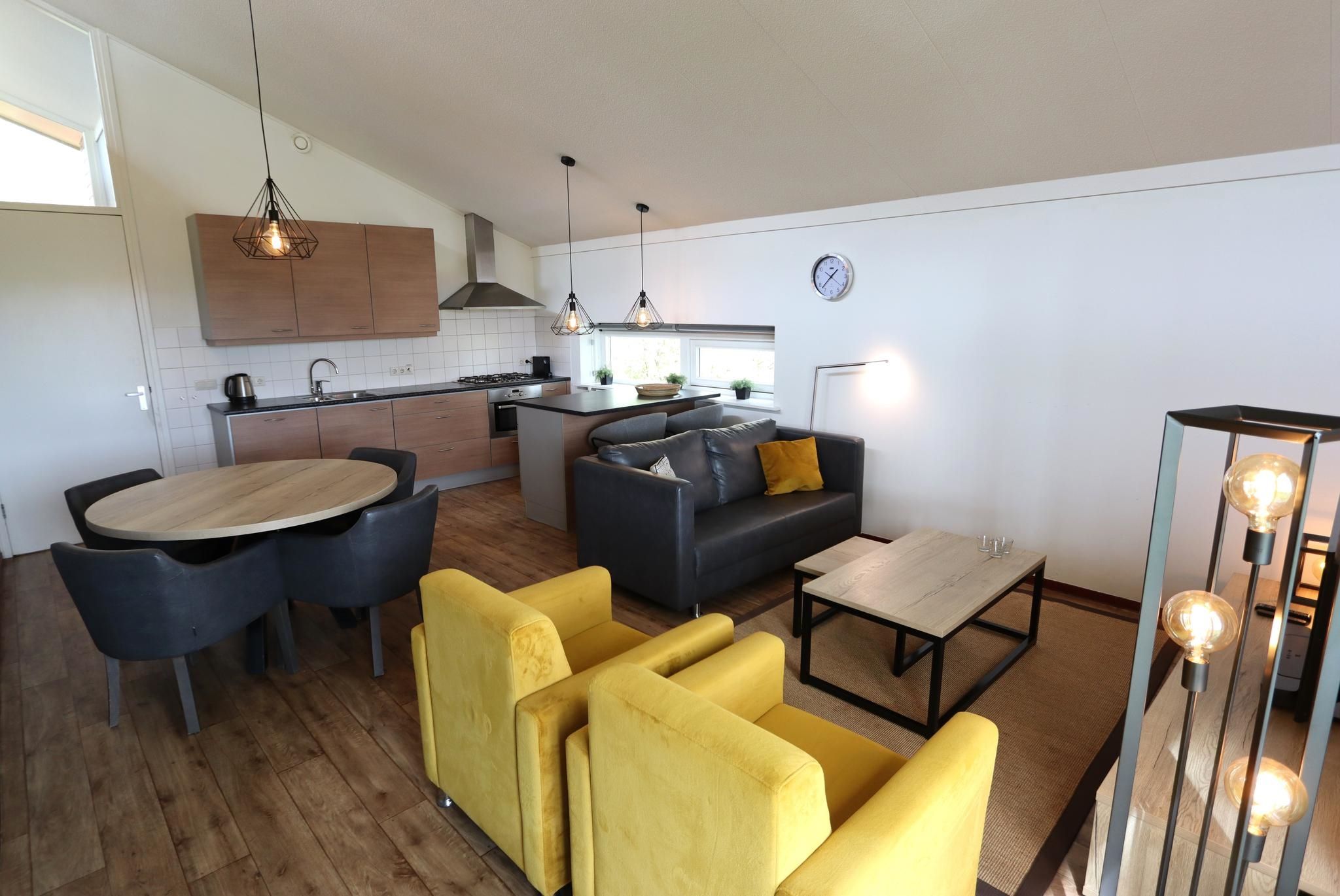 Foto 12 van Zwembadweg 2-W108