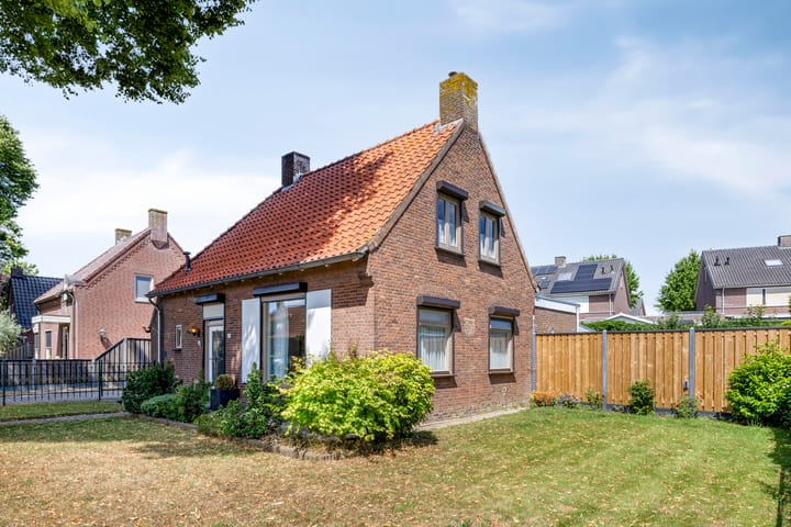 Photo 27 of Pastoor van Hapertstraat 31