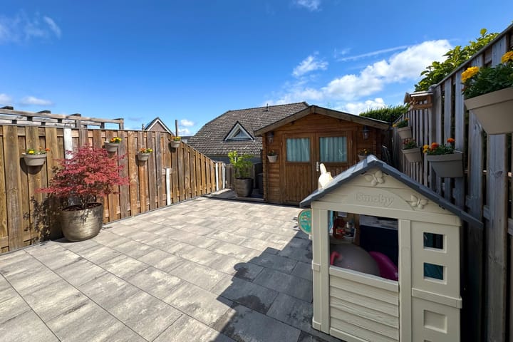 Foto 28 van Adriaen Brouwerstraat 131