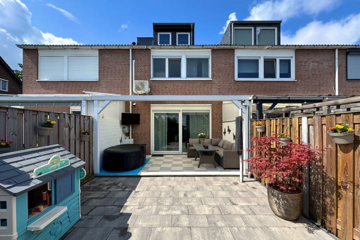 Foto 32 van Adriaen Brouwerstraat 131