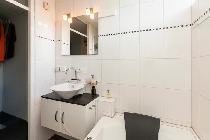 Foto 23 van Ambachtsweer 1