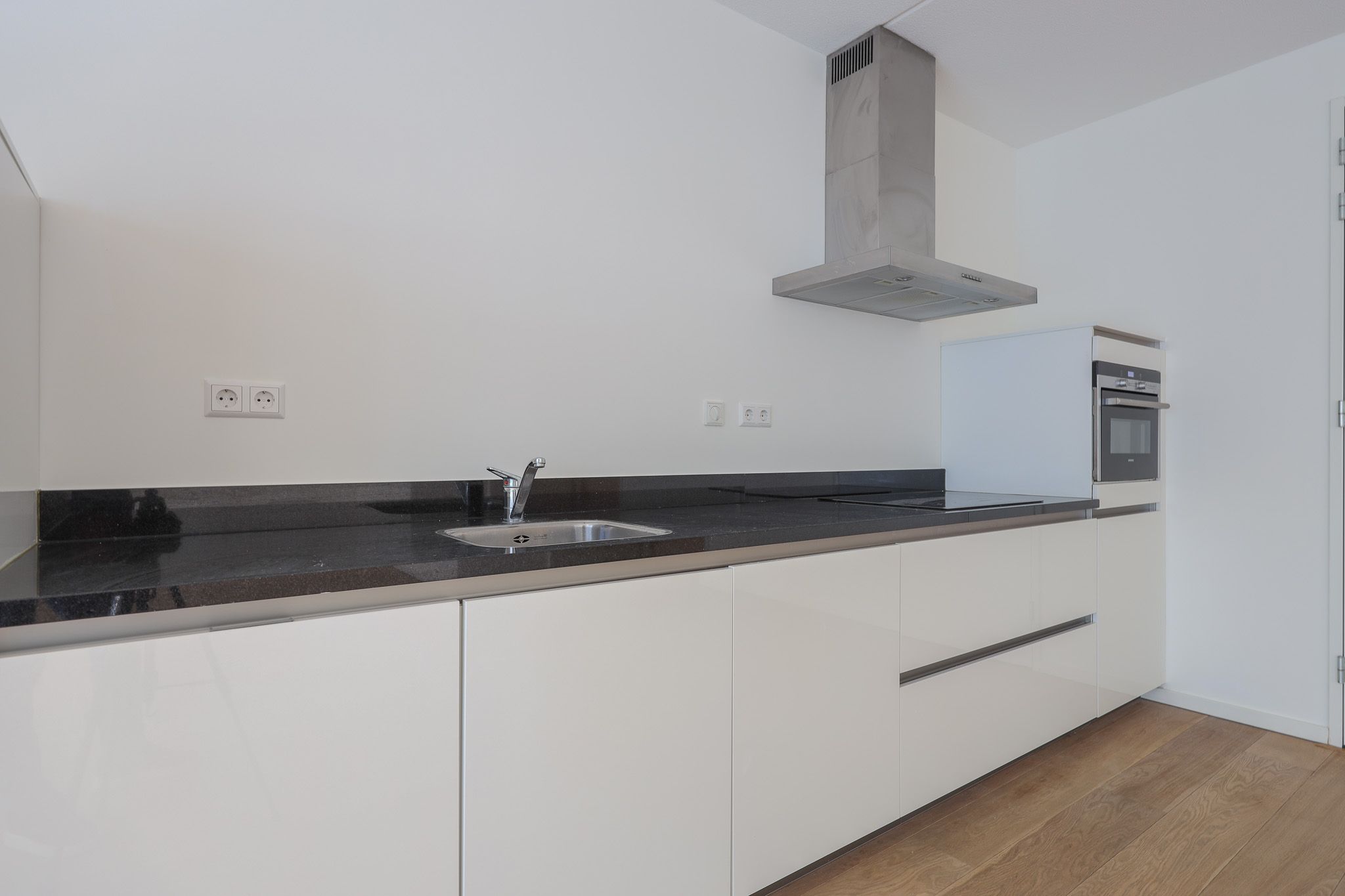 Photo 6 of Willem Frederik Hermansstraat 31