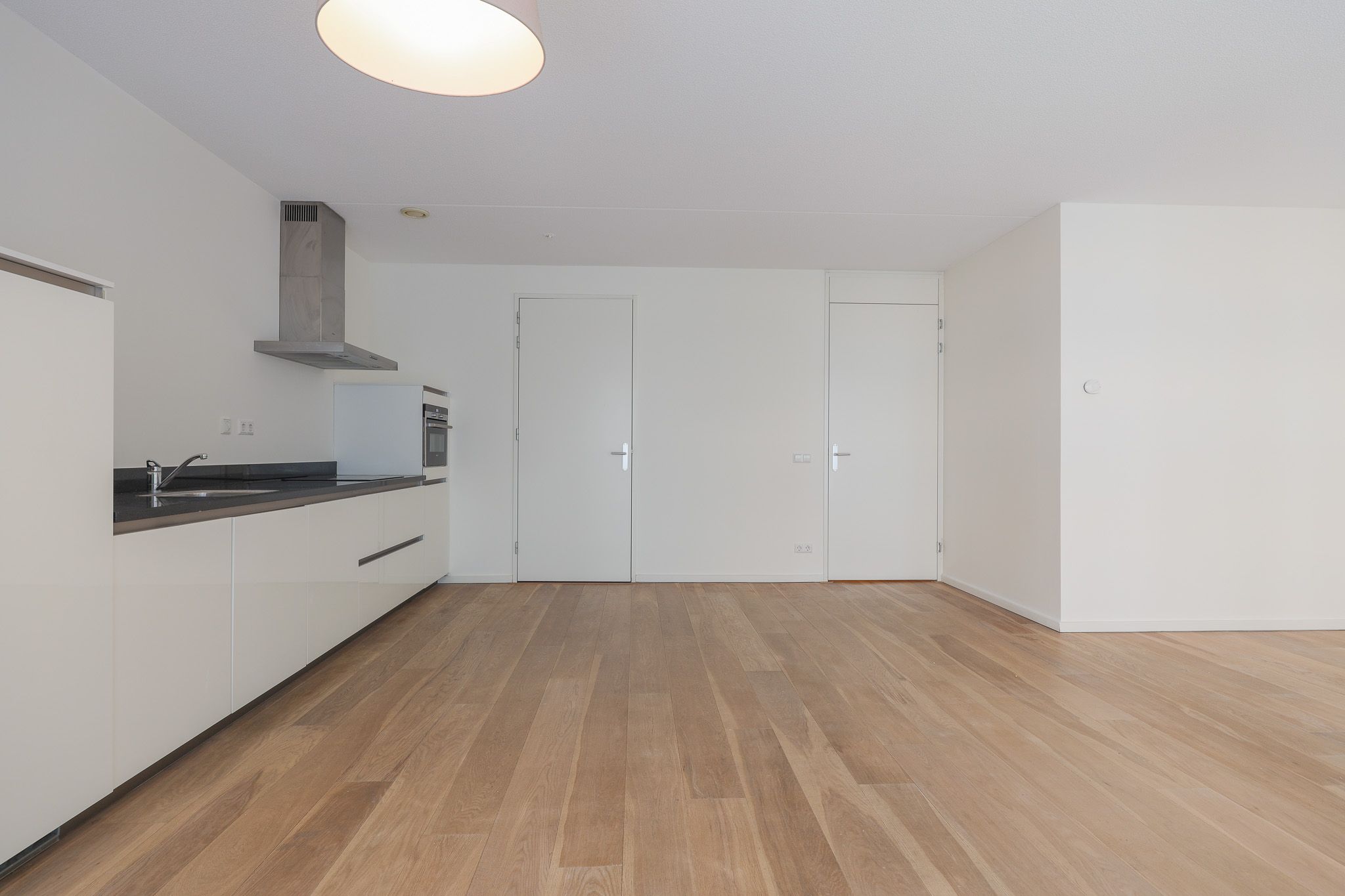 Photo 9 of Willem Frederik Hermansstraat 31