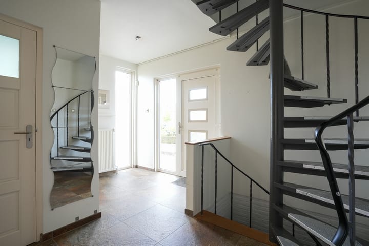 Foto 10 van Limburgerstraat 21