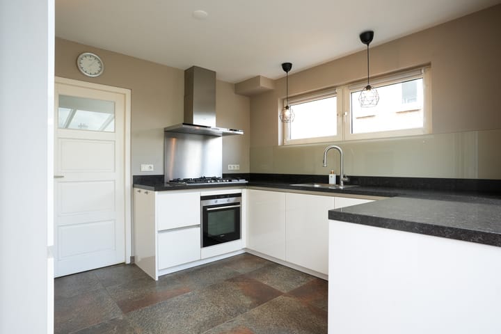 Foto 18 van Limburgerstraat 21