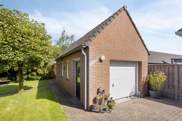 Photo 40 of Eindhovenseweg 34