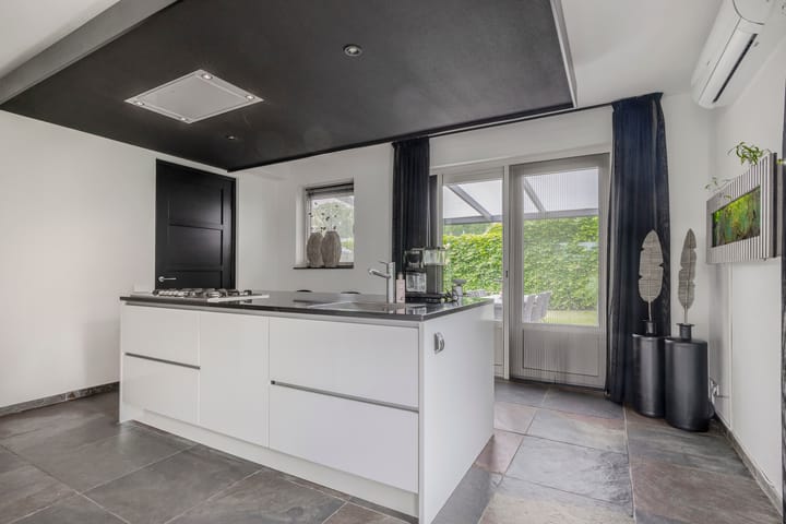 Foto 4 van Schoolerve 13