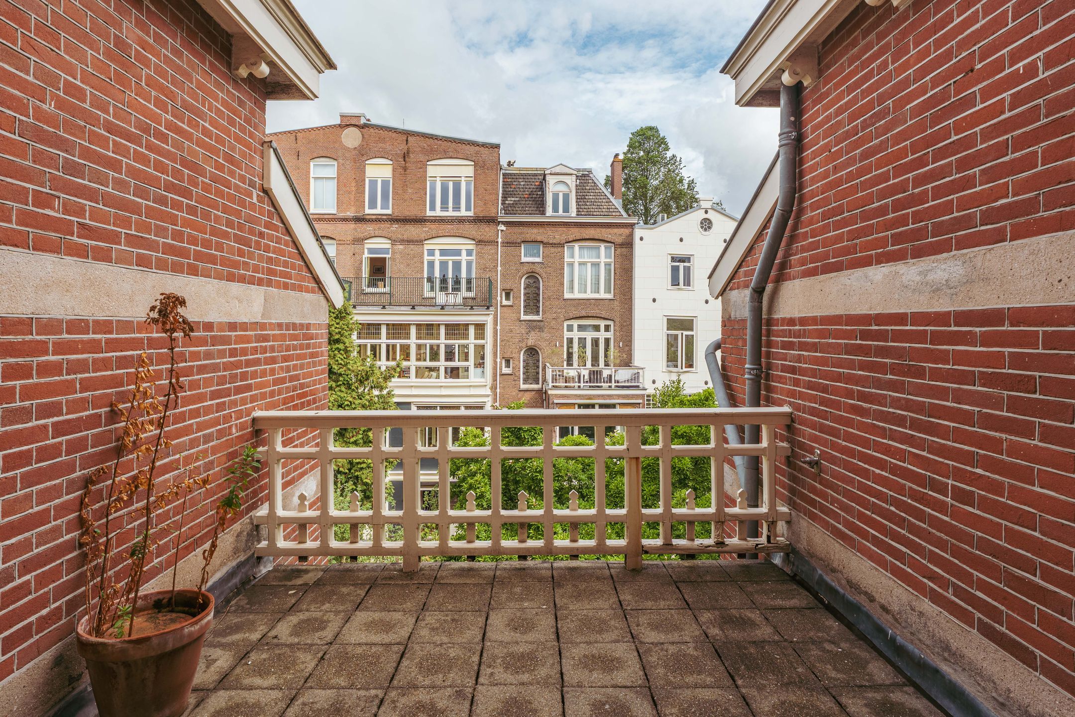 Foto 30 van Van Breestraat 14