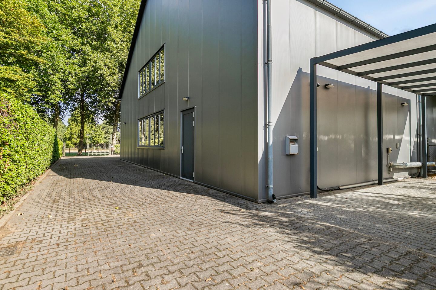 View photo 2 of Torenstraat 23-d