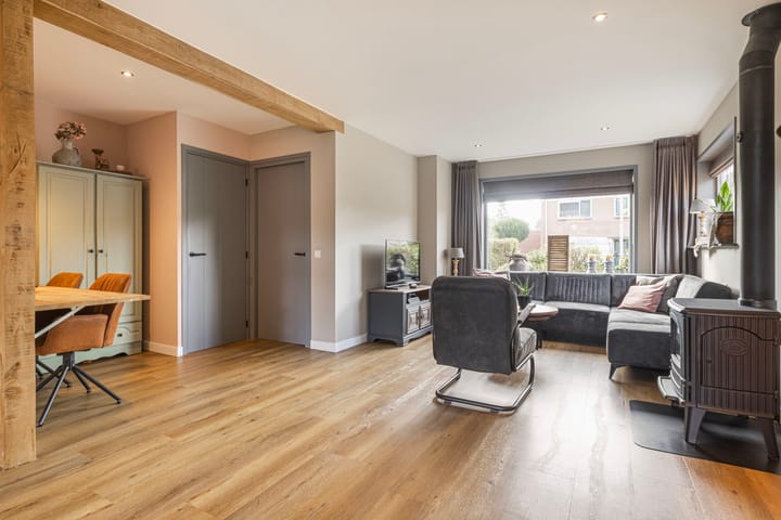 Foto 4 van Leeuweriklaan 24