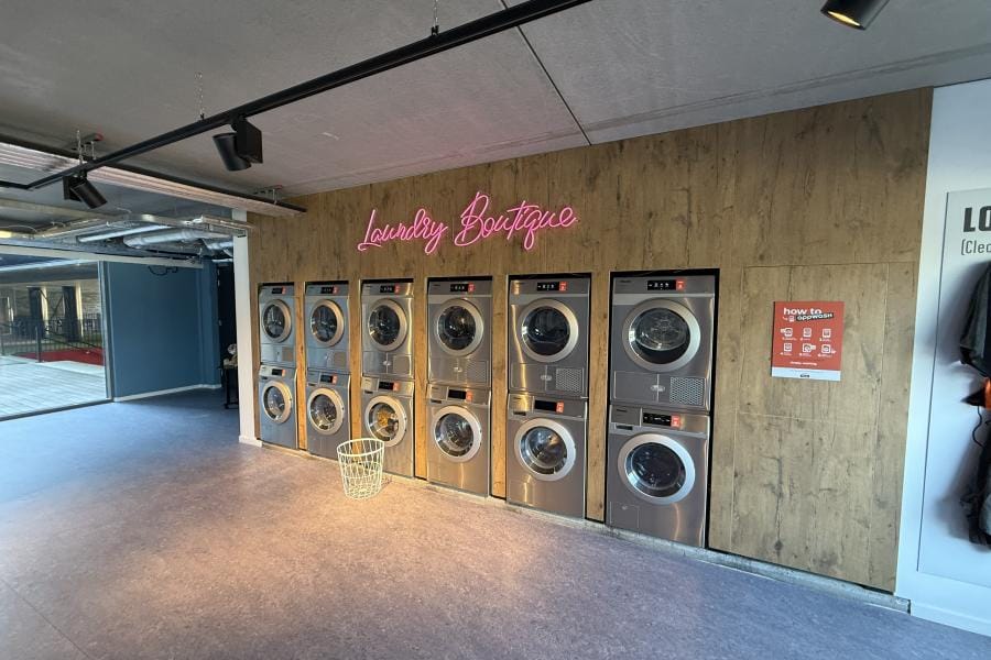 Foto 17 van August Allebéplein 1068