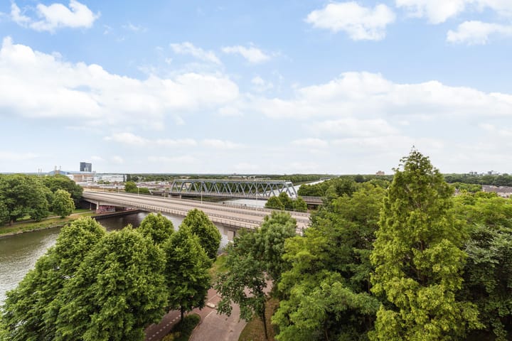 Photo 6 of Draaiom 48