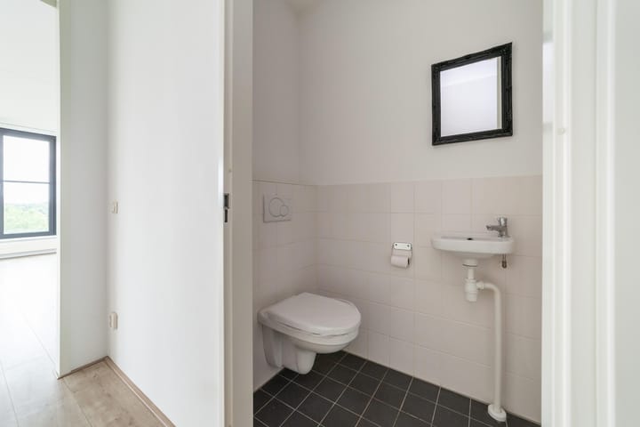 Photo 20 of Draaiom 48