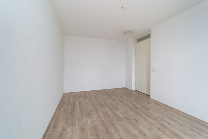 Photo 21 of Draaiom 48