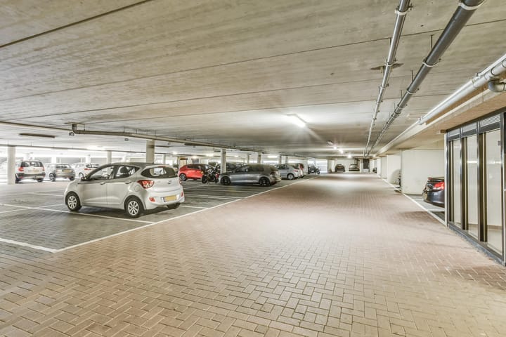 Photo 23 of Draaiom 48