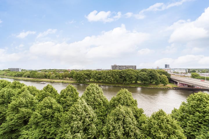 Photo 25 of Draaiom 48