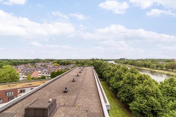 Photo 26 of Draaiom 48