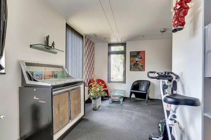 Foto 14 van Van Goghstraat 1