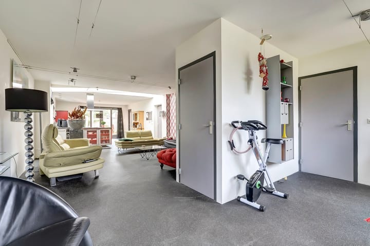 Foto 15 van Van Goghstraat 1