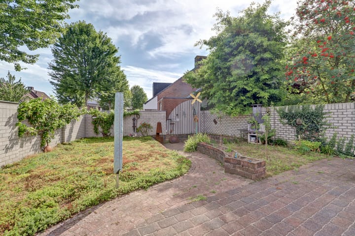 Foto 26 van Van Goghstraat 1