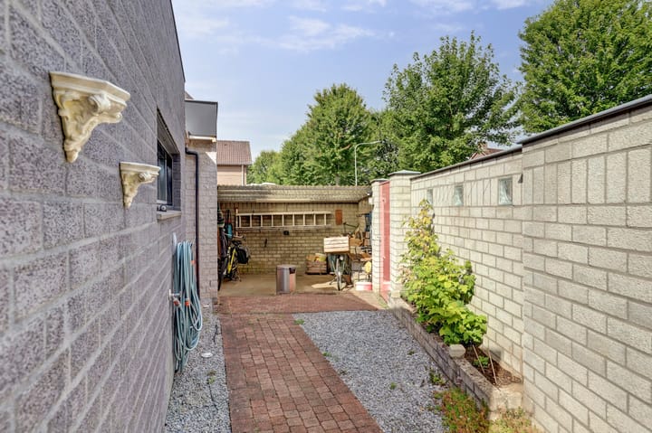 Foto 28 van Van Goghstraat 1