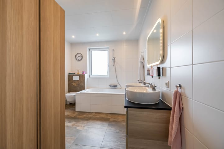 Foto 67 van Oude Merenweg 10