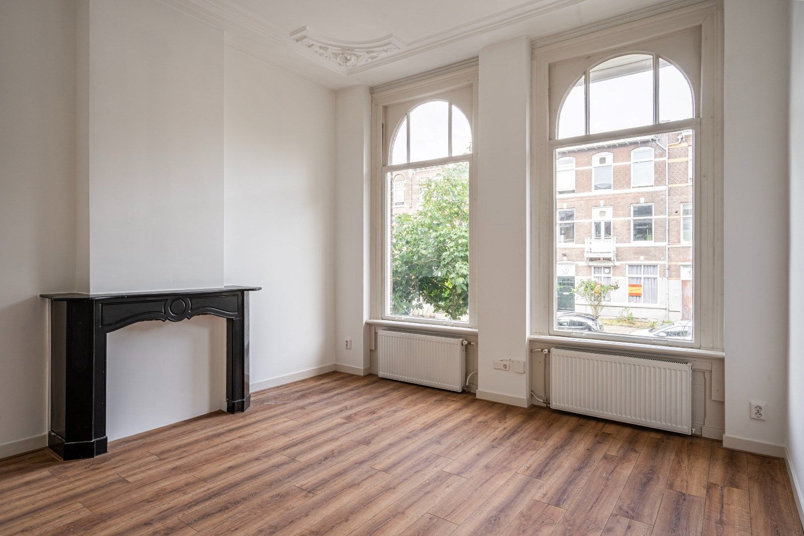 Photo 3 of Pontanusstraat 25