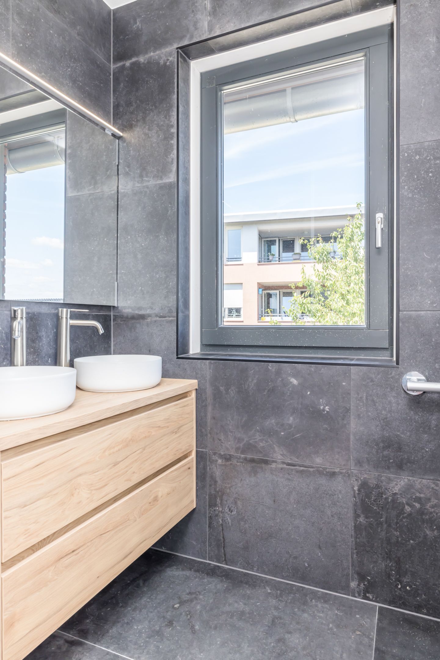 Photo 33 of Pater Gelissenstraat 36