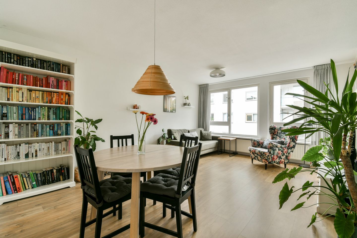 Photo 4 of J.C. van Epenstraat 84