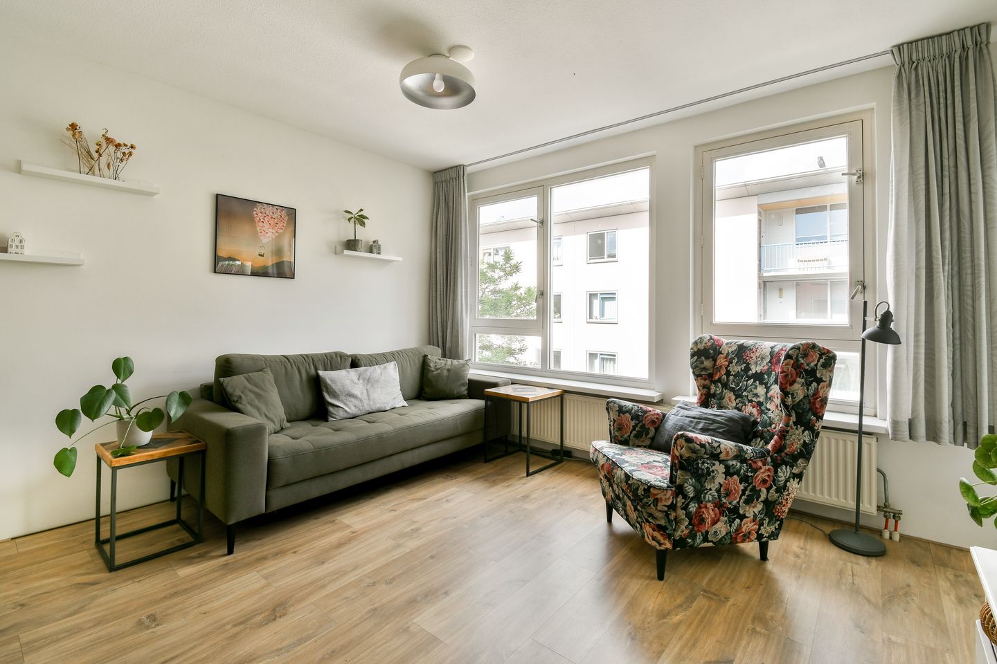 Photo 5 of J.C. van Epenstraat 84