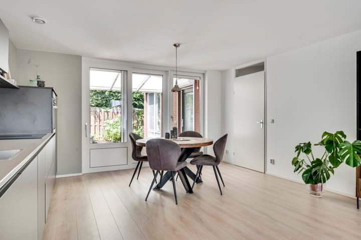 Foto 8 van Van Laarsbongerd 27