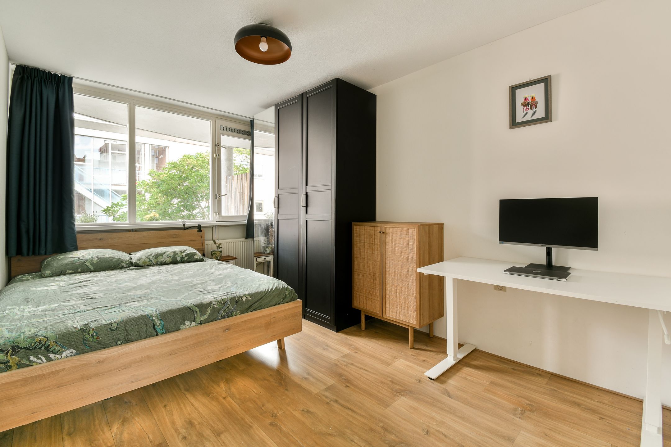 Photo 15 of J.C. van Epenstraat 84