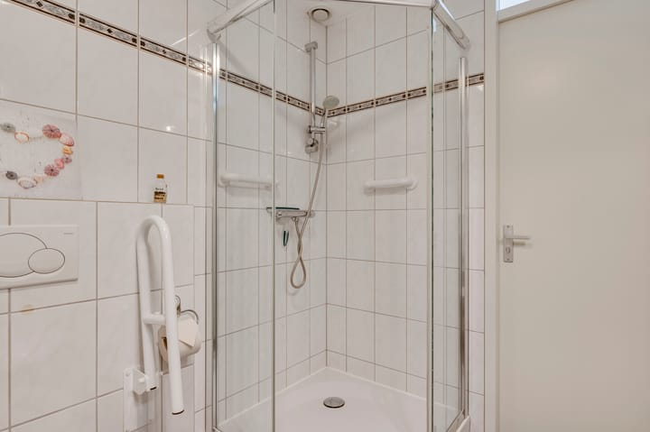 Foto 16 van Van Laarsbongerd 27