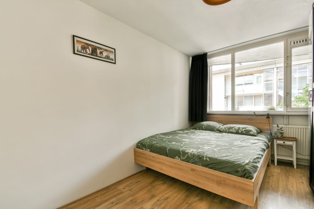 Photo 16 of J.C. van Epenstraat 84