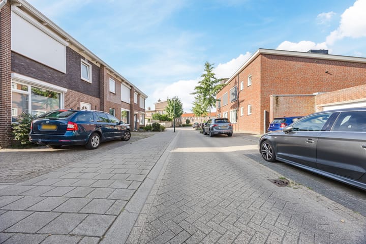 Foto 25 van Dr.Wierstraat 32