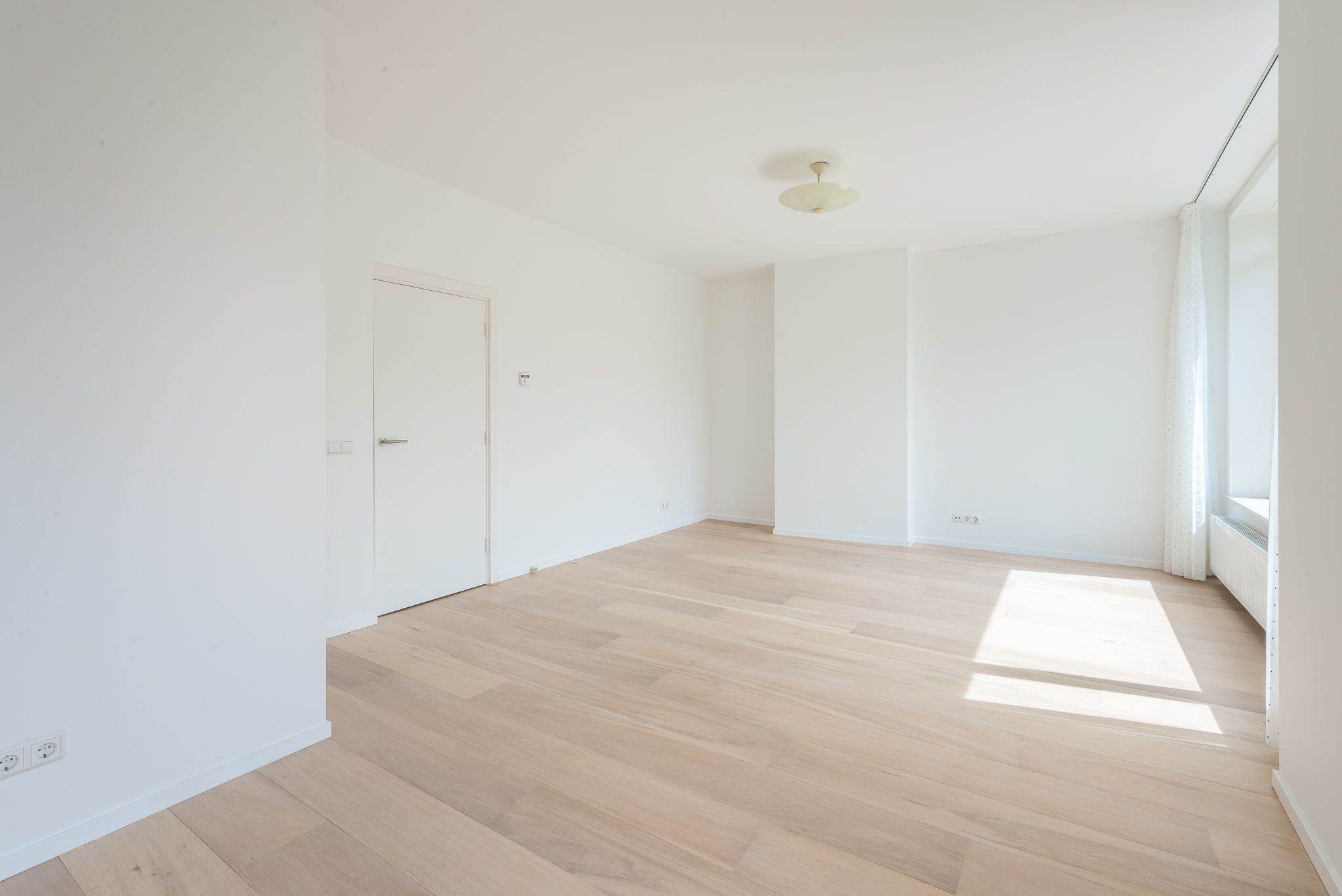 Foto 6 van Middenweg 109-3