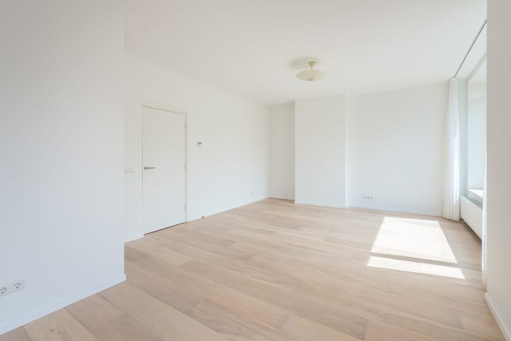 Foto 6 van Middenweg 109-3