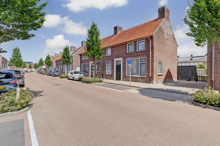 Foto 45 van Burgemeester de Grauwstraat 10