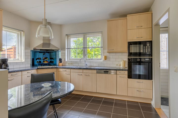 Foto 12 van Haringvlietstraat 47