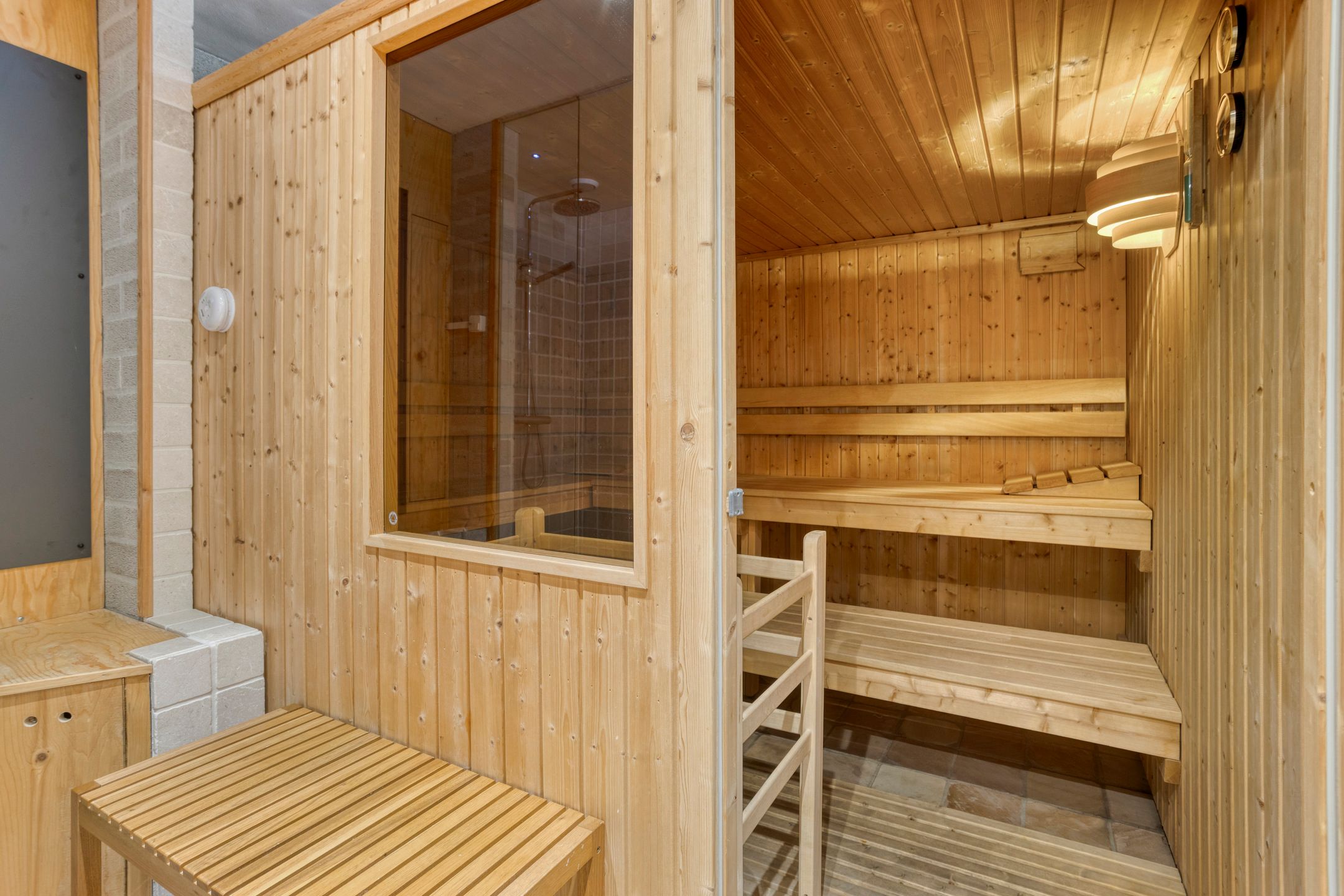 Foto 24 van Berghemseweg 12