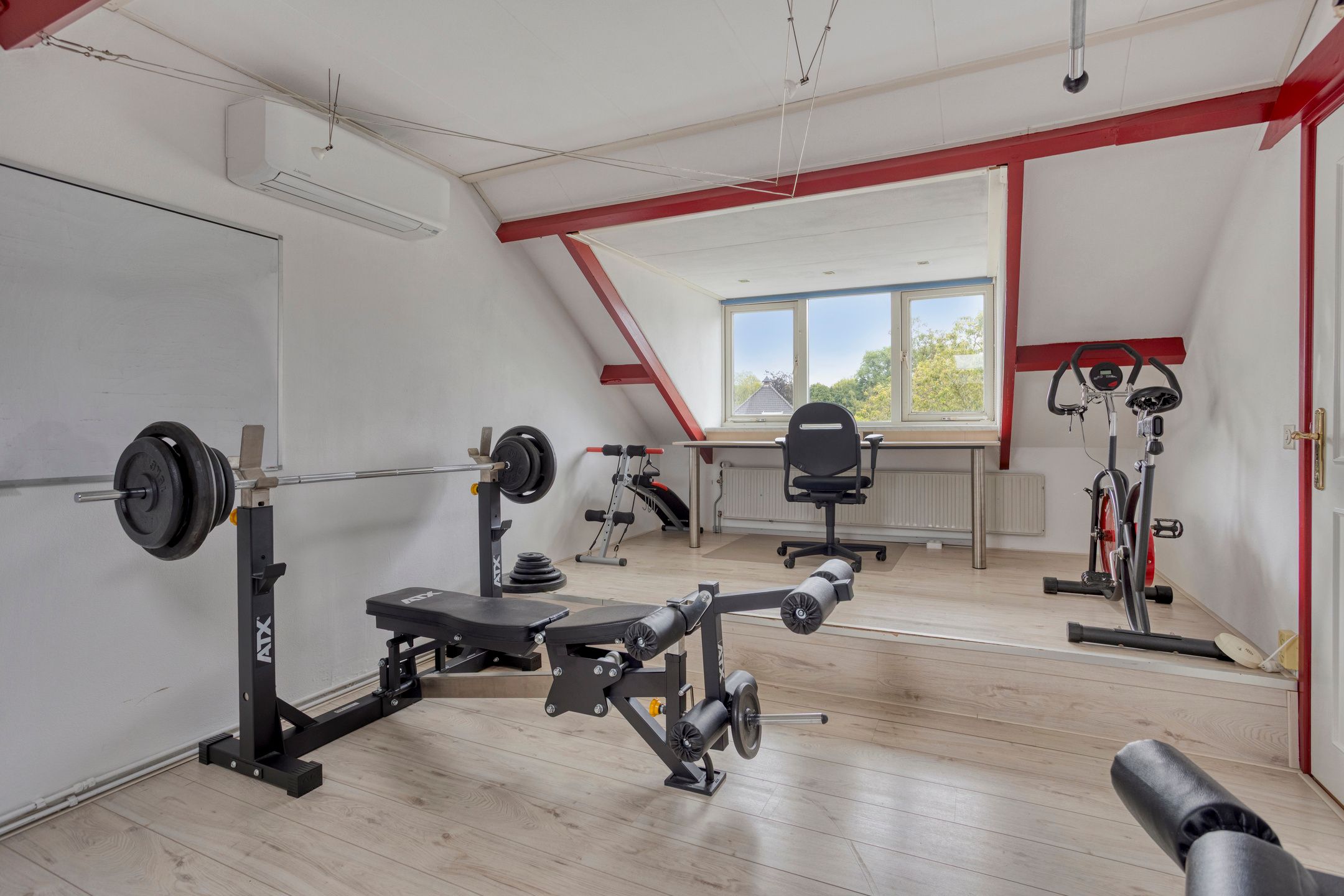 Foto 33 van Berghemseweg 12