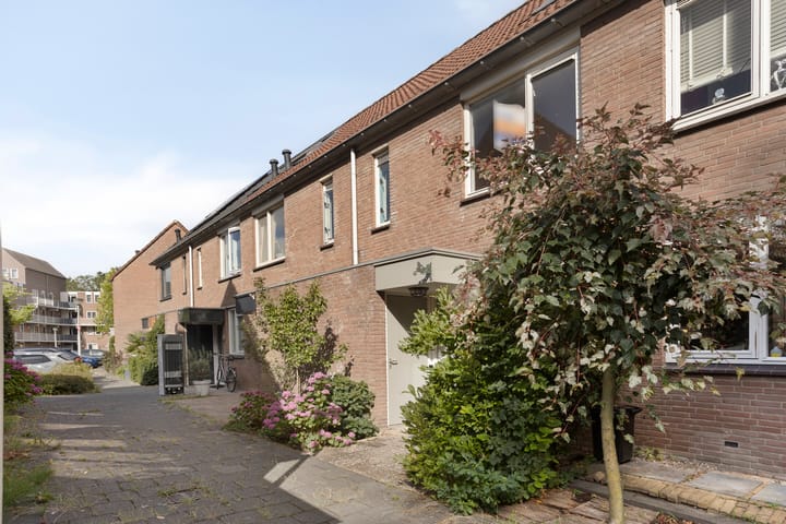 Foto 2 van Kringdans 13