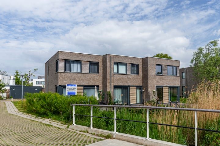 Foto 1 van Menno ter Braakstraat 235