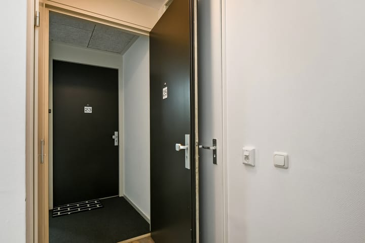 Photo 24 of Broekstraat 25