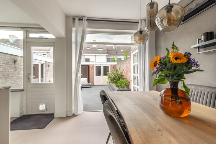 Foto 21 van Vennewatersweg 10