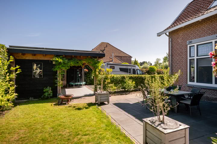 Foto 47 van Provincialeweg 44